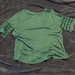 Bobeau Green Short Sleeve Top with Eyelet Sleeves